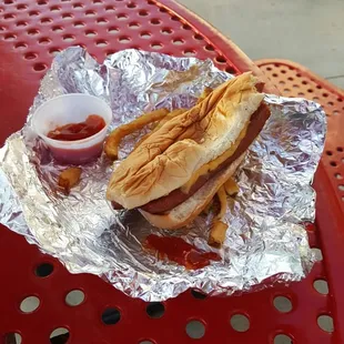 This was $6.39 and did not come with Fries. I could have bought an entire pack of Hebrew National for that price!