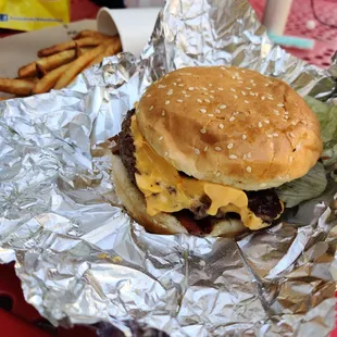 Bacon cheeseburger