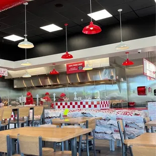 the inside of a fast food restaurant