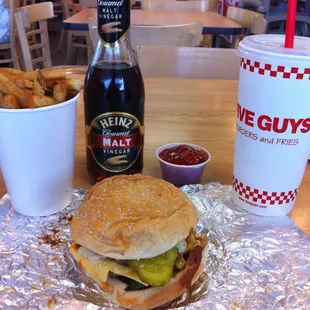 Top notch burger and fries!