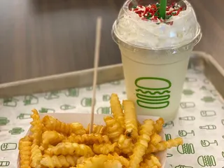 Shake Shack The Fashion Mall at Keystone