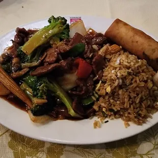 Beef with Veggies &amp; Eggroll