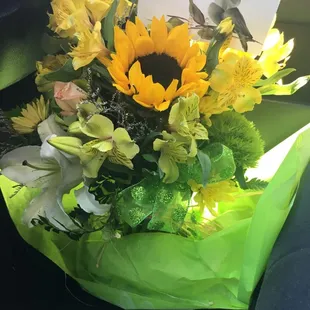 The owner dropped everything and made this beautiful bouquet for me!