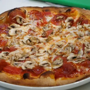 Pizza Fungi E' Pepperoni