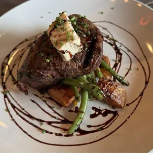 Filet with hash of potatoes, green beans, &amp; corn succotash