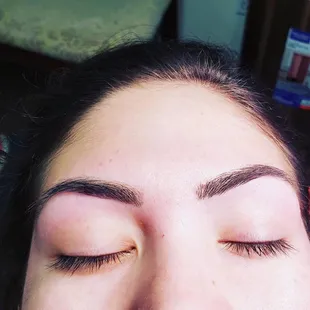 Eyebrow threading