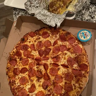 food, pizza