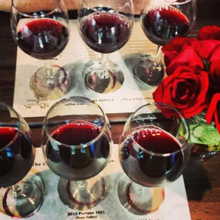 Amazing establishment for fun, full pours and fine wine! The staff, even more amazing!