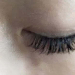 So I'm not good and taking selfies with my eyes closed, but I'm happy with how full my lashes are! :) Thank you Felicia!!