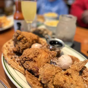Chicken- crispy, juicy, flavorful Waffle- soft/soggy ... wished it was more fuller and had a crunch to it Mimosa- 10/10