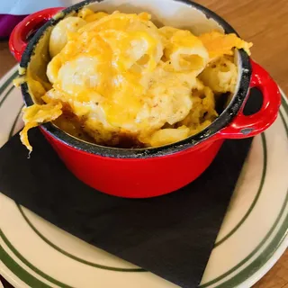 Drum w/ Mac and Cheese