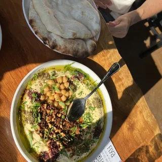 Hummus, Im Basar