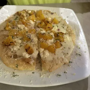 Grilled peach &amp; feta pizza