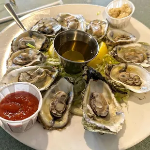 Steamed oysters