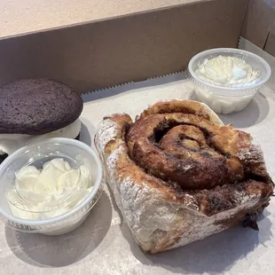 Whoopie pie and cinnamon bun - Gluten free!!!