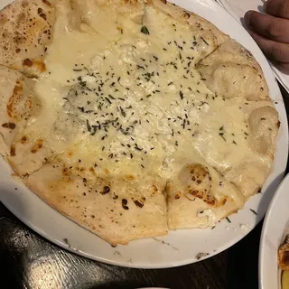 Alfredo Pizza
