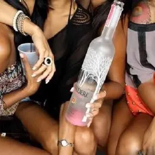 Flaks Liquor
