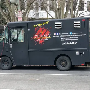 a black food truck