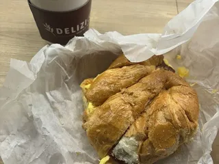 Deli Zique