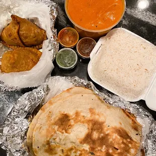 Chicken Tikka Masala | Garlic Nan | Keema Samosa