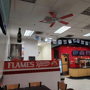 Flame&apos;s Pizza