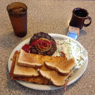 Under that toast are the best Hashbrowns in Town. This is a JR. Platter.