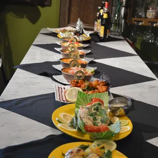 sushi and sashimi, interior