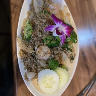 Basil Fried Rice with shrimp and Broccoli