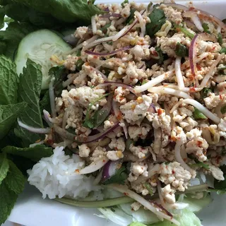 Minced Chicken Salad (Lop)