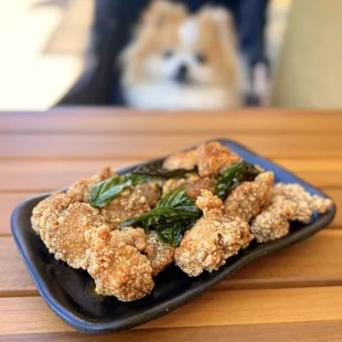 鹽酥雞 Popcorn Chicken w/ basil ($8.50)