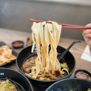 Noodle lift