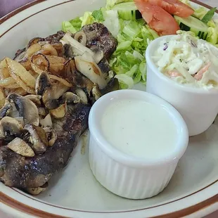 The Steak / Minute Steak with salad and coleslaw