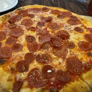 This is the pizza I ordered it&apos;s called a Leo&apos;s pepperoni which is just a pepperoni pizza non the less it was very good