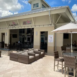 Great restaurant on site! Food is good and service is even better! Did I mention it's pet friendly too!!!