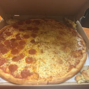 The BEST pizza and garlic knots ever.   We love this place. The service is awesome and we will definitely be back!