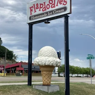 Flapdoodles road sign.