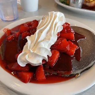Fruity Flapjacks meal with fresh strawberries and flapjacks replaced with buckwheat flapjacks.