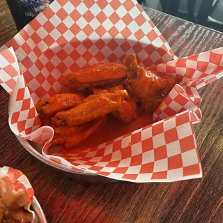 6 Bone in Wings