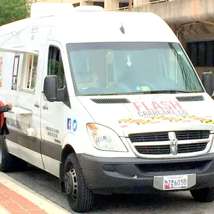 Flash Crabcake Co. (food truck)