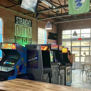 Arcade bar