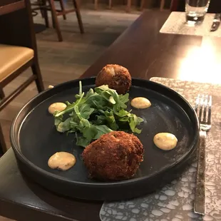 Crab cakes were delicious !!