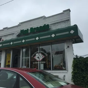 Flat Breads -- 11 Commonwealth Avenue / Route 30, Chestnut Hill           Storefront