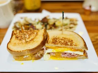 Arthur's Family Restaurant