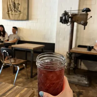 Strawberry kiwi iced tea (large)