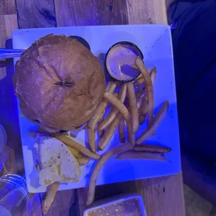 Bbq cheeseburger
