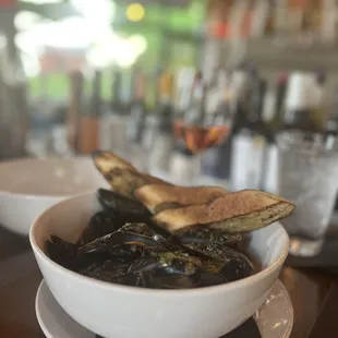 a bowl of mussels