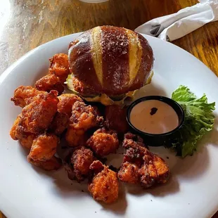 Buffalo Chicken w/ spicy cauliflowers