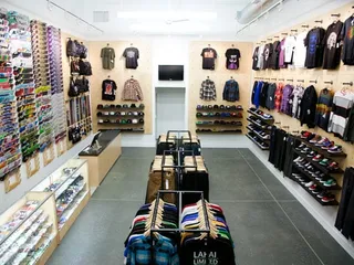 Escapist Skateboarding