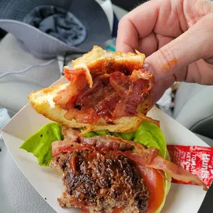 Not like the pictures! NO cheddar ot onion stings on the cheddar burger