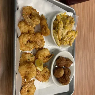 Fried Shrimp with Mac and cheese